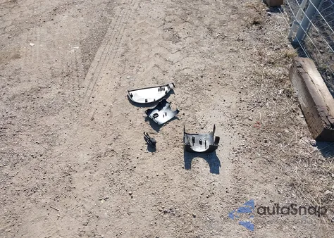 2013 Chevrolet Silverado 1500 Lt z USA, uszkodzony, nr VIN 3GCPCSE08DG177522